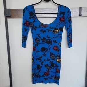 Elegant Blue and Black Bodycon Dress with 3/4 Sleeves (🛍 6/$36)